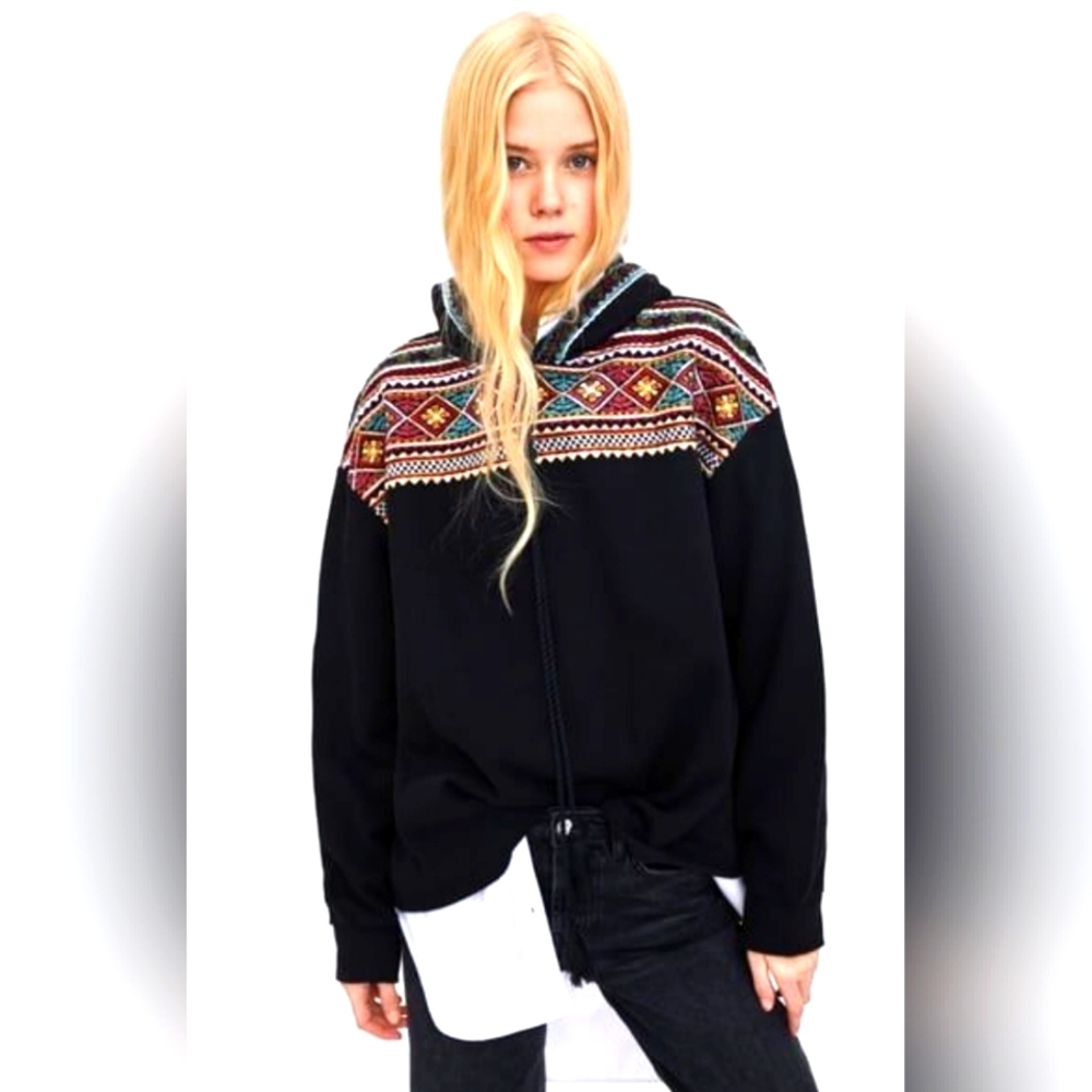 Zara women's  Hoodie southwestern  embroidered Sweatshirt, size 30. Black